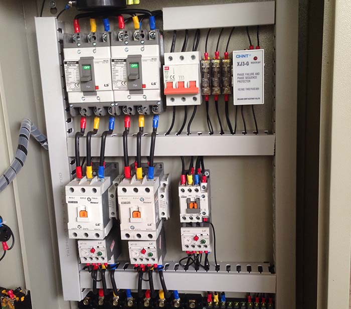 Tủ điều khiển 3 bơm