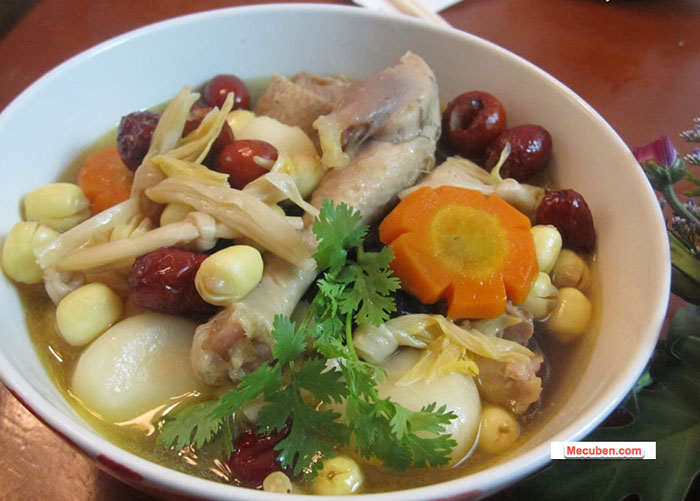 Cách nấu gà hầm hạt sen