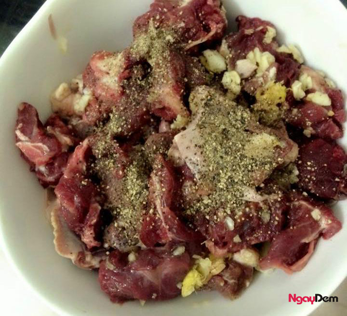 Cách ướp thịt bò 