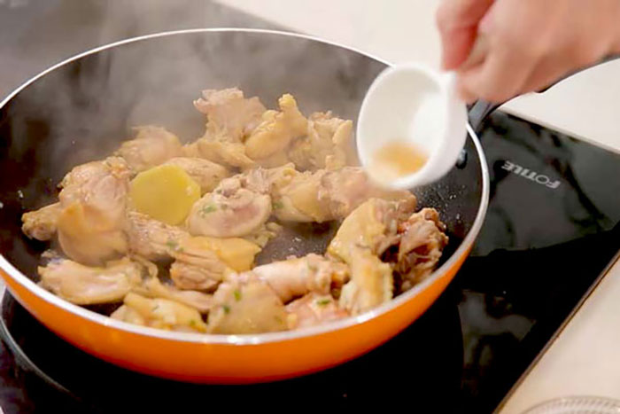 cách nấu gà hầm hạt sen 