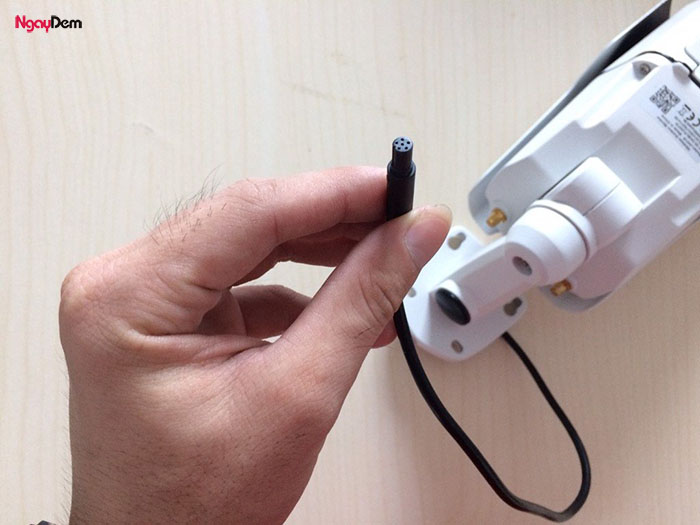 Cài camera năng lượng mặt trời 