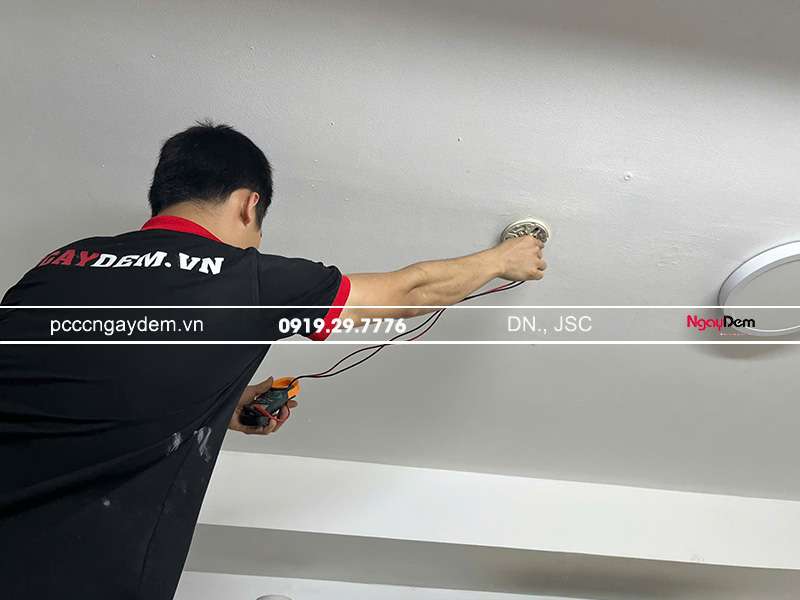 cách kiểm tra đầu báo khói