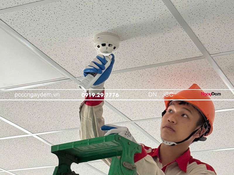 cách kiểm tra đầu báo khói