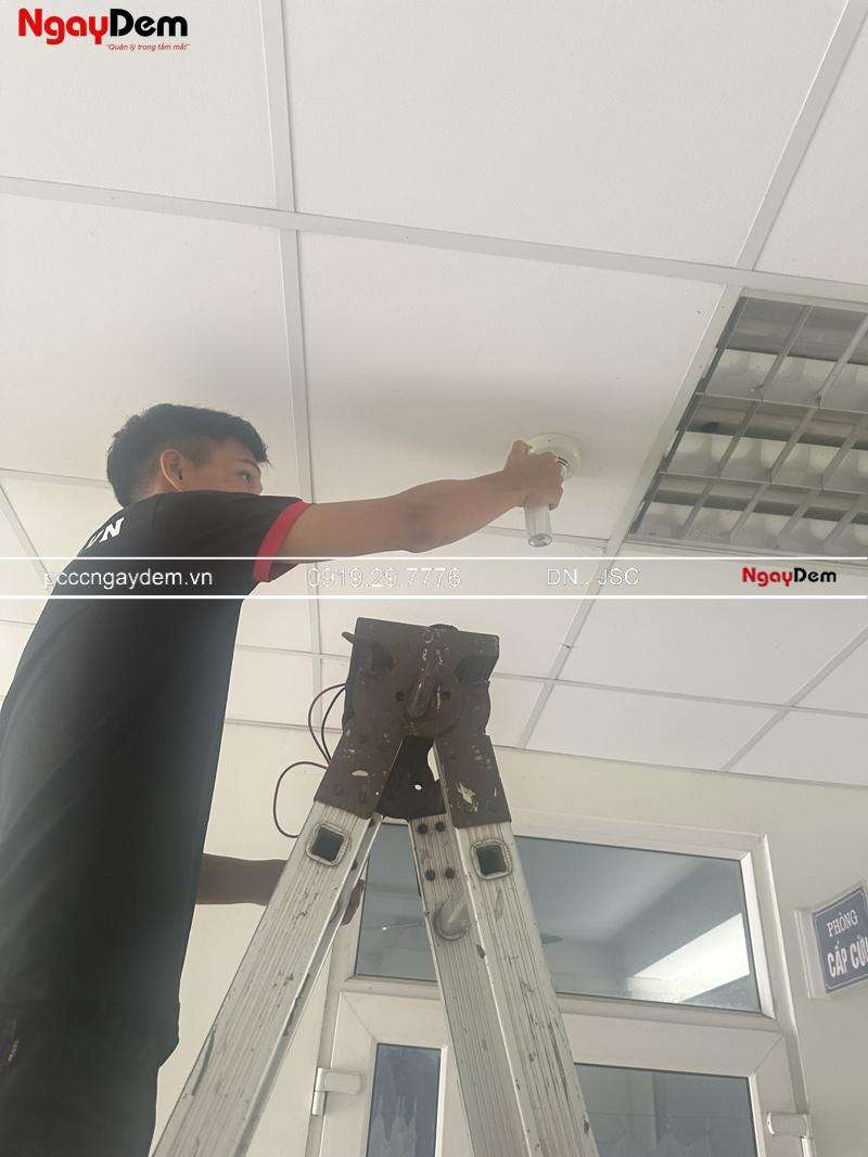 Cách vệ sinh đầu báo khói