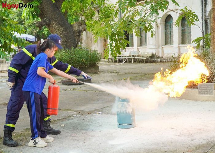 Hướng dẫn sử dụng bình chữa cháy ABC 4Kg