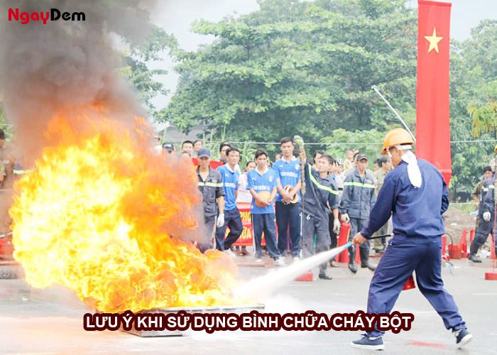 Những lưu ý khi sử dụng bình bột chữa cháy