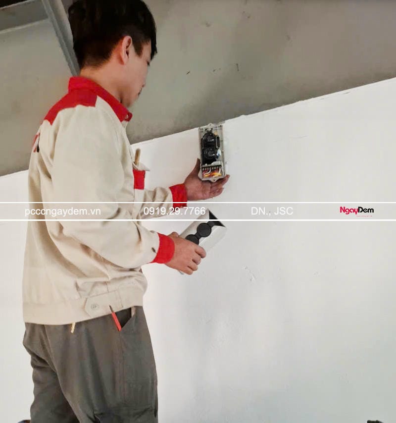 Kiểm tra thiết bị báo cháy Kiểm tra thiết bị báo cháy