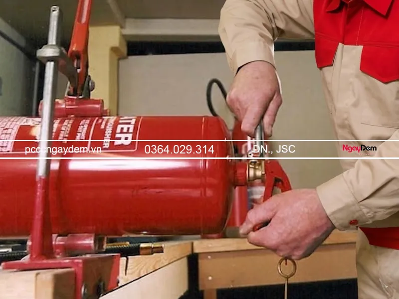 nạp sạc bình chữa cháy định kì