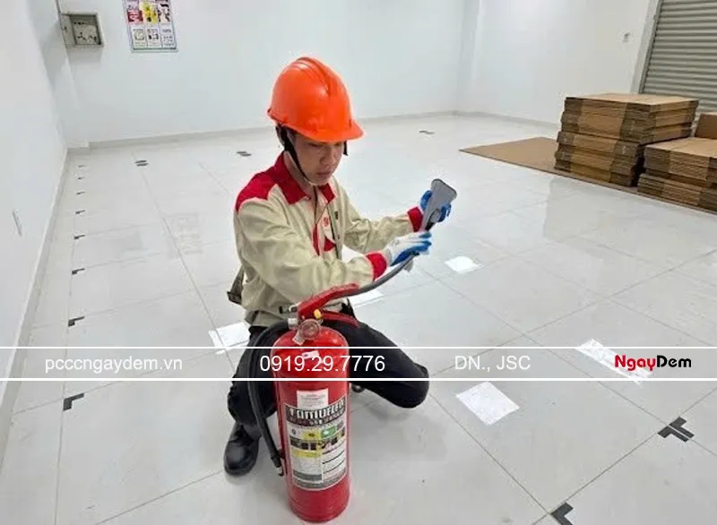 Bảo dưỡng bình chữa cháy Tomoken: Khi nào cần kiểm tra, nạp sạc?