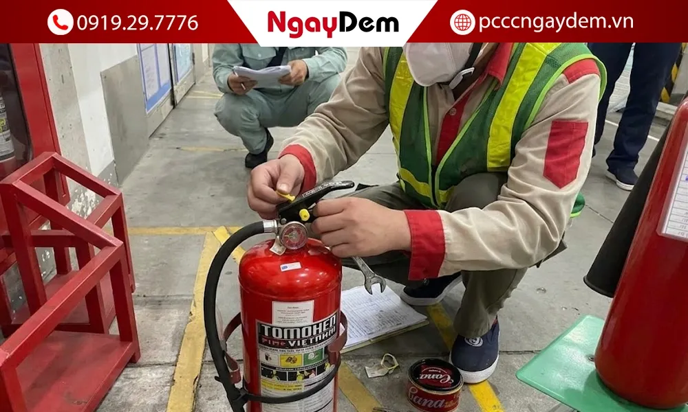 Bảo dưỡng bình chữa cháy Tomoken: Khi nào cần kiểm tra, nạp sạc?