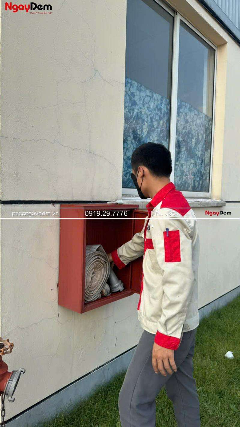 Bảo dưỡng cuộn vòi chữa cháy