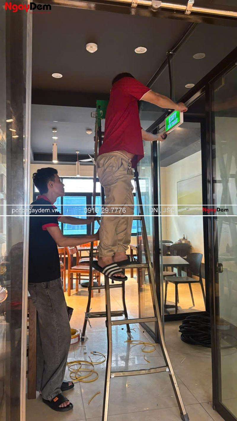 lắp đặt hệ thống báo cháy nhà hàng Bít Tết SCM