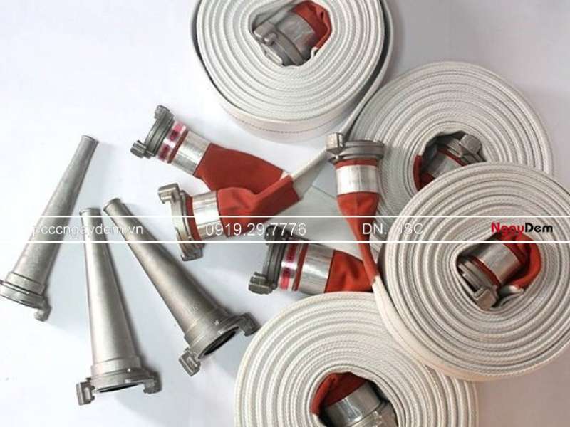 cuộn vòi chữa cháy