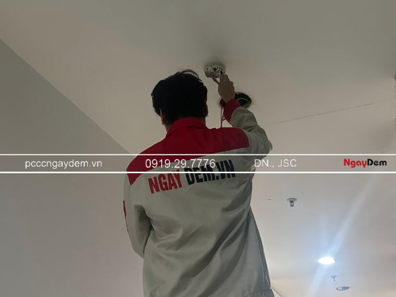 Bảo trì PCCC tạp hóa chuẩn kỹ thuật, xử lý nhanh trong 2h bảo dưỡng đầu báo nhiệt