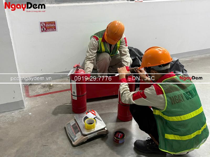 Bảo dưỡng bình chữa cháy kho xưởng Wanxiang Technology