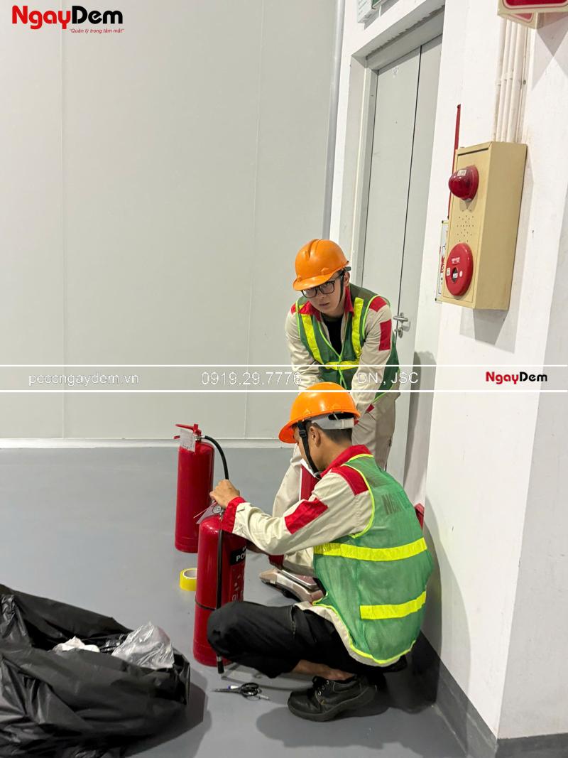Bảo dưỡng bình chữa cháy kho xưởng Wanxiang Technology