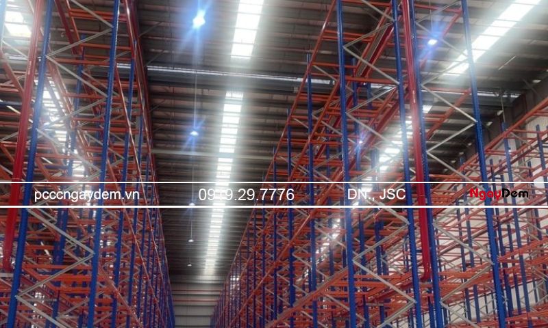 Giải pháp thiết kế PCCC kho hàng chuẩn quy định hiện hành Hệ thống sprinkler cho kho chứa hàng cao tầng (rack storage)