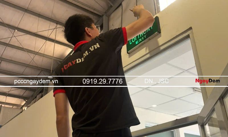 Dịch vụ thiết kế PCCC spa, thẩm mỹ viện trọn gói, chuẩn nghiệm thu Hệ thống chiếu sáng sự cố và chỉ dẫn thoát nạn (Đèn Exit)