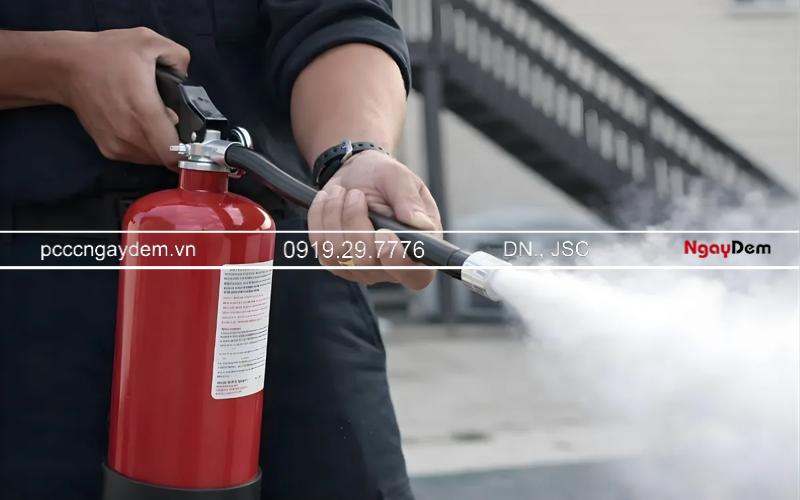 Bình chữa cháy bột dùng để chữa đám cháy nào hiệu quả? Chi tiết A-Z Bình chữa cháy bột dùng để chữa đám cháy nào