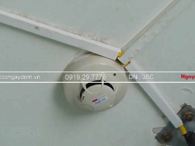 Đầu báo cháy là gì? Cấu tạo & cách lắp đặt tại nhà đầu báo cháy là gì