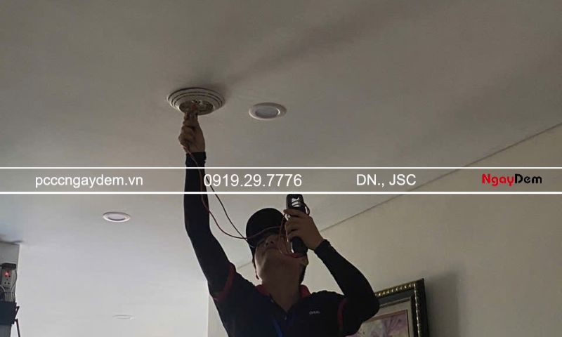 Đầu báo khói là gì? Cấu tạo, nguyên lý và phân loại Những lưu ý khi lựa chọn và sử dụng đầu báo khói