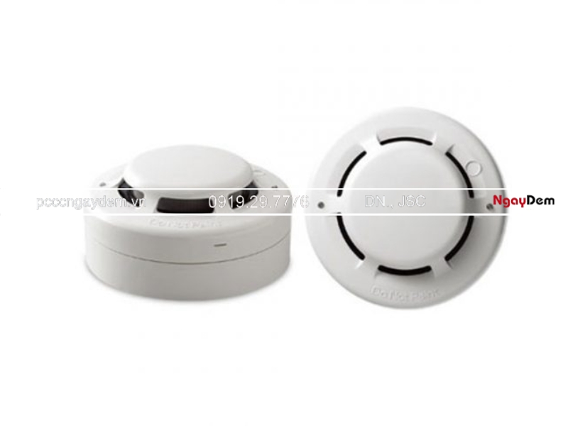 khoảng cách lắp đầu báo khói
