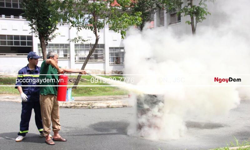Giải mã ký hiệu ABC trên bình chữa cháy bột chi tiết và dễ hiểu nhất Bình bột chữa được đám cháy loại C