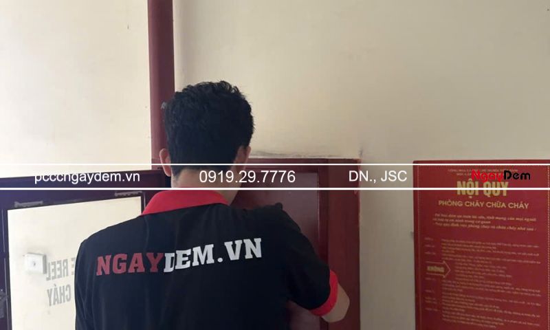 Tiếp điểm khô là gì? Phân biệt chi tiết tiếp điểm khô và tiếp điểm ướt PCCC Ngày Đêm – Thi công và bảo trì hệ thống báo cháy đạt chuẩn QCVN
